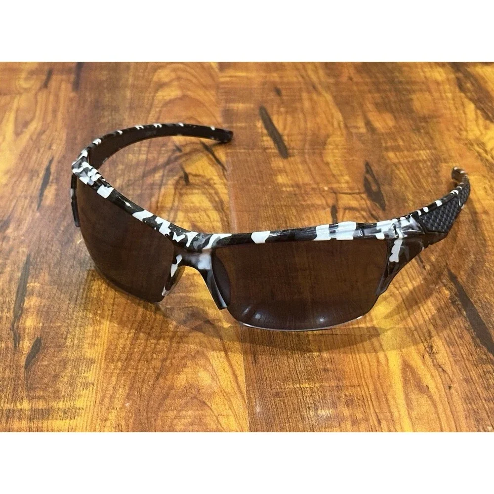 LRI AMP Sport 129176 Black & White Camo Wrap Sunglasses - EUC!